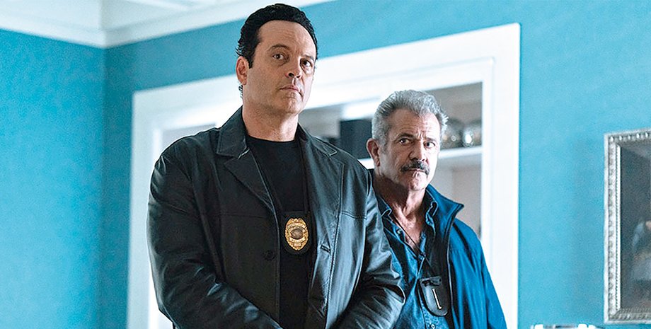 Кадр из фильма "Закатать в асфальт"