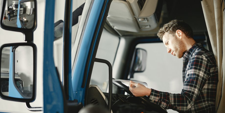 мобилизация в Украине, выезд за границу, усиление мобилизации, дальнобойщики