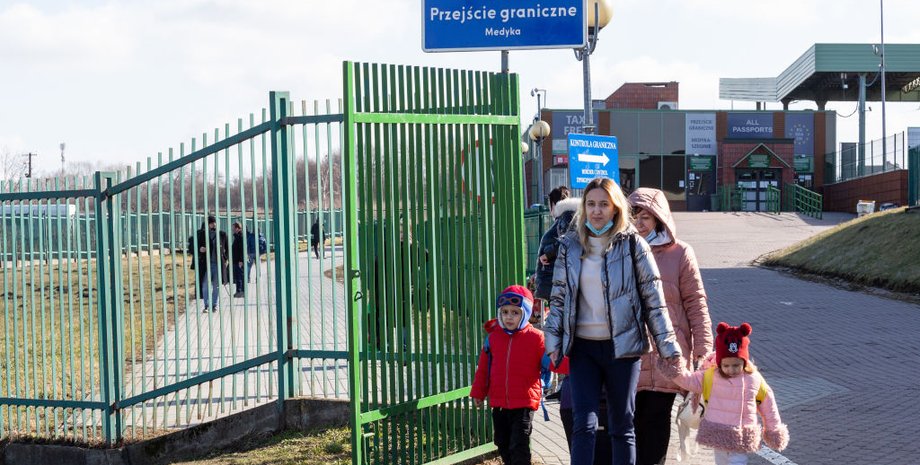 робота в Польщі, працевлаштування в Польщі, робота в Польщі для українців, українці в Польщі, робота для біженців, робота в Польщі легально, PESEL у Польщі,