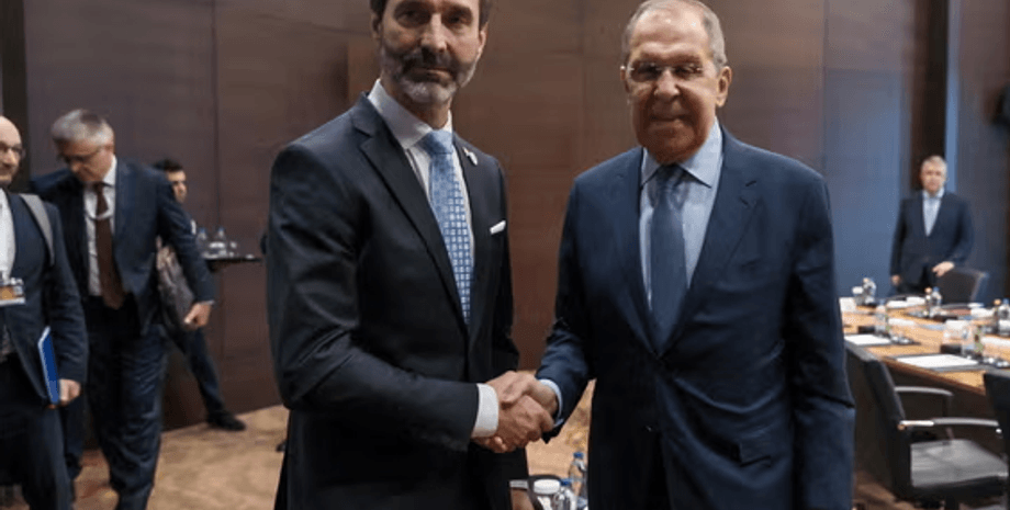 політика Словаччини щодо РФ, Чехія, поведінка Словаччини, політика ЄС, політика Чехії, політика Словаччини