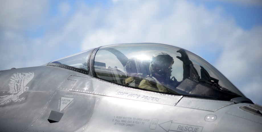 японские летчики