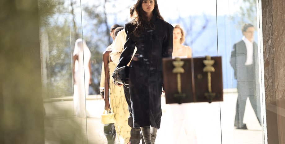 Дева Кассель, дочь Моники Беллуччи, дочь Венсана Касселя, парижская неделя моды, Jacquemus