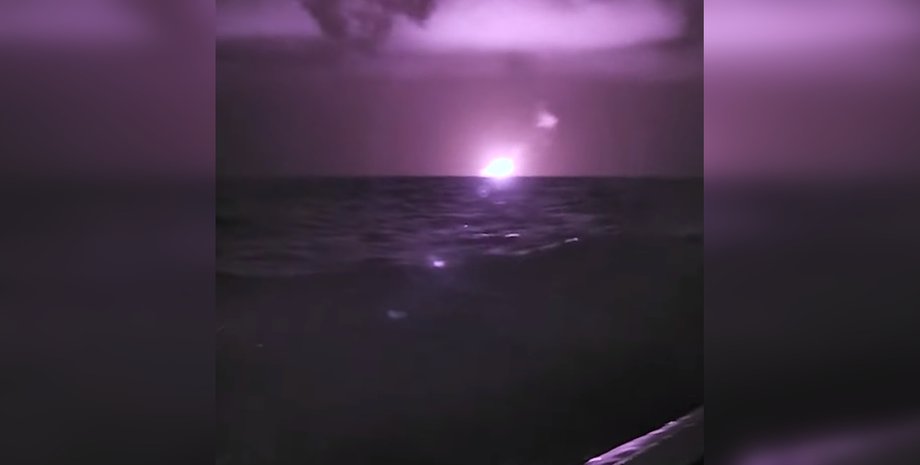 Вибух, Чорне море, Крим, операція ССО, війна в Україні, фото