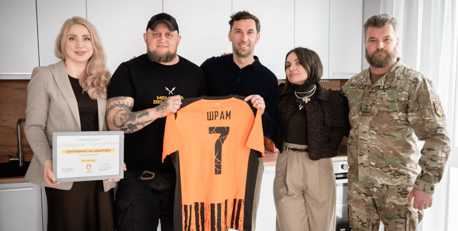 Константин Марченко получил квартиру