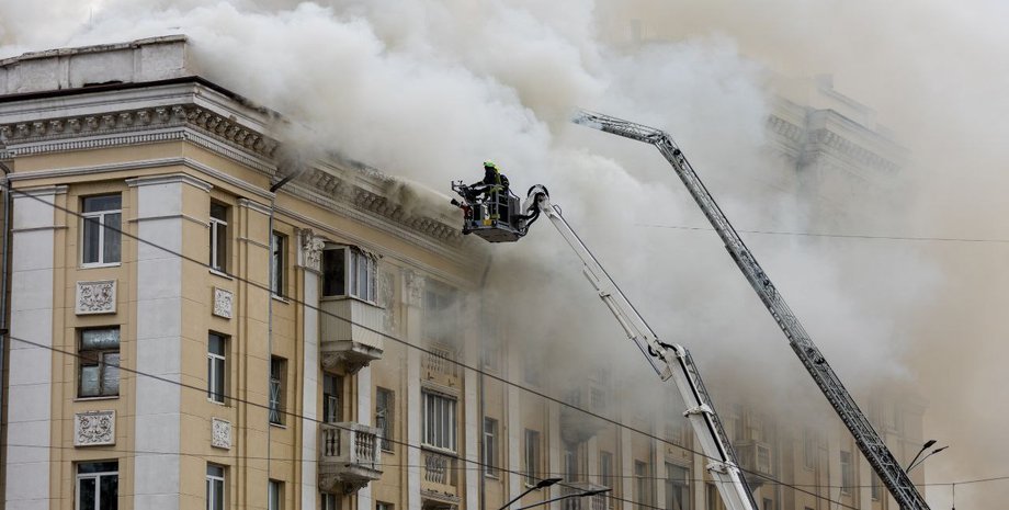Дніпро, атака, ракетні удари, війна РФ проти України, російське вторгнення