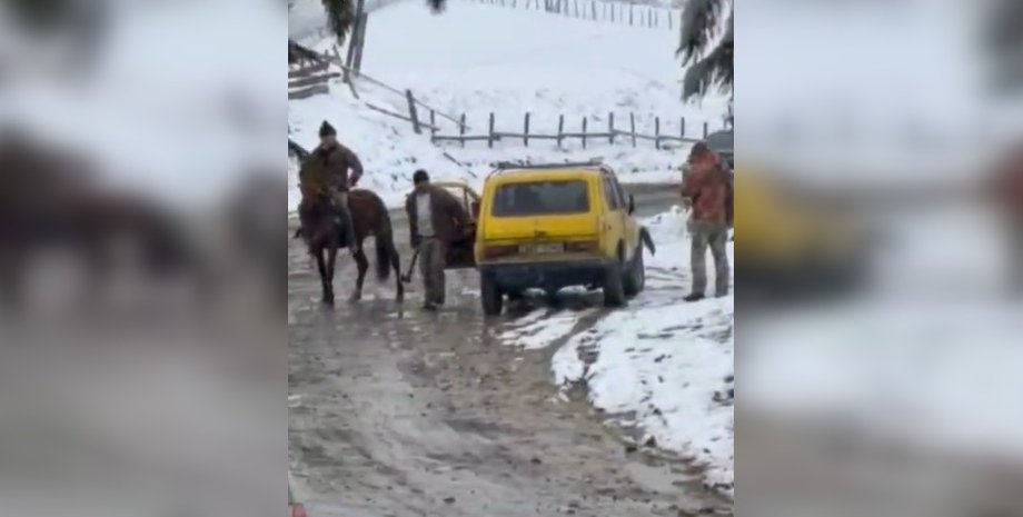 ТЦК, топор, Буковина, Черновицкая область, мобилизация в Украине,