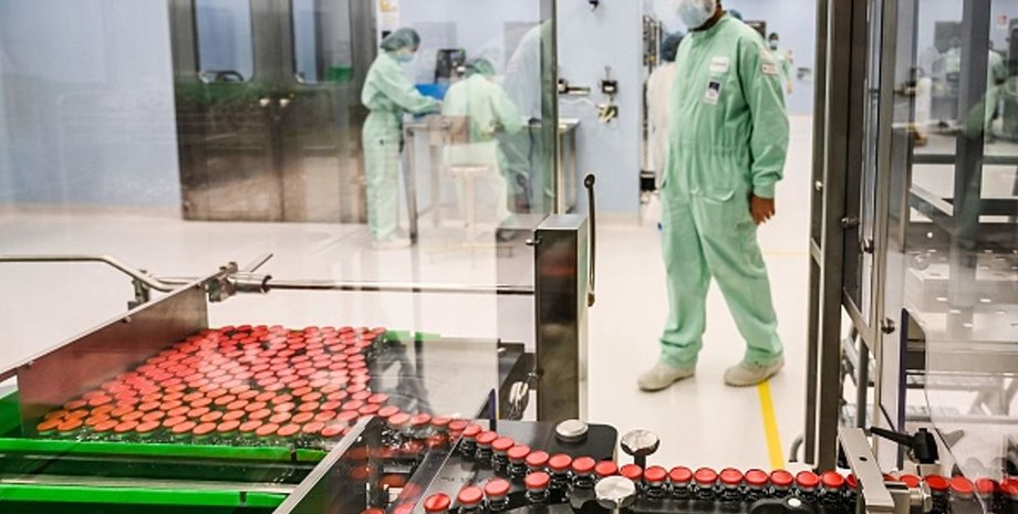 AstraZeneca, Вакцина, Великобритания, Эффективность вакцины, Паскаль Сорио, Питер Опеншоу