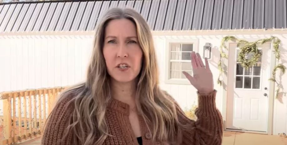 Женщина превратила старый сарай в дом для всей семьи из 6 человек, интересные истории, недвижимость, аренда жилья