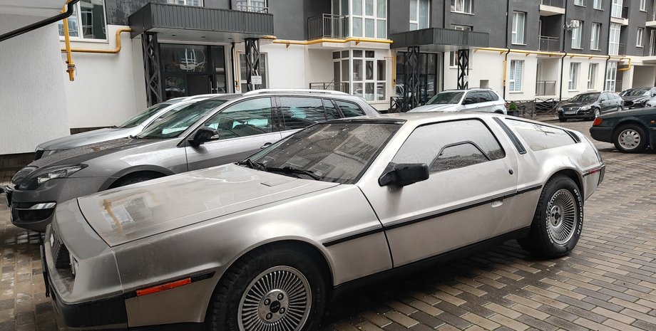 делореан в Україні, DeLorean DMC-12, авто з фільму назад у майбутнє, DeLorean в Україні