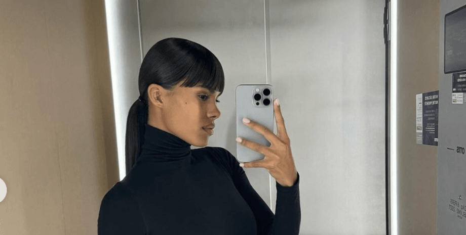 Тіна Кунакі, Тіна Кунакі венсан кассель, Тіна Кунакі новий бойфренд, Тіна Кунакі віктор сантьяго, показ мод