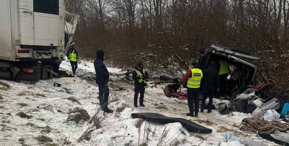 новости львова, дтп, дтп чижиков, дтп на львовщине, тройное дтп