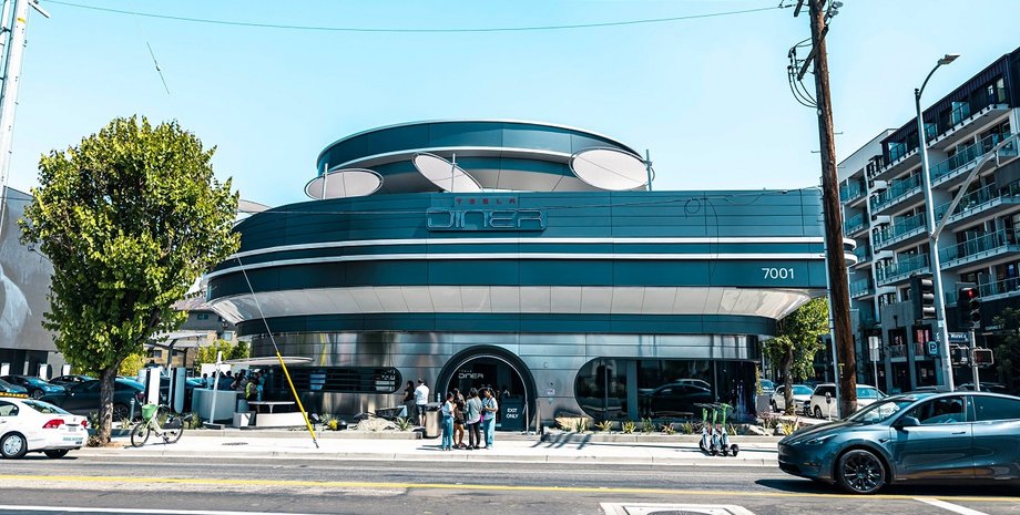 Tesla Diner ресторан илона маска