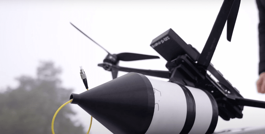 Оптоволоконный дрон, дрон на оптоволокне, Флеш про дрон на оптоволокне, Бескрестнов про оптоволоконный дрон, оптоволоконный дрон на фронте