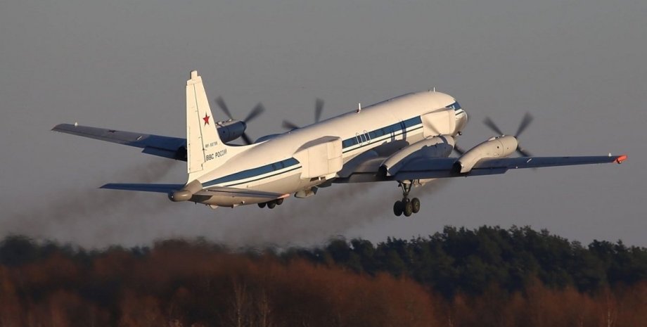 Воздушный пункт управления Ил-22