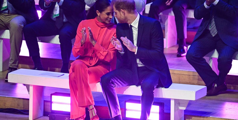 Принц Гарри и Меган Маркл, Принц Гарри и Меган Маркл сериал, Принц Гарри и Меган Маркл скандалы, король карл ІІІ коронация