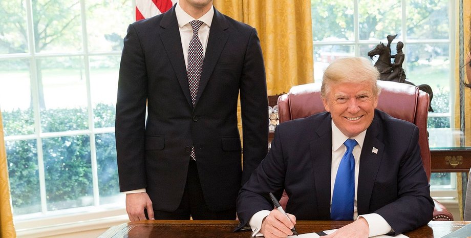 Майкл Краціос, Дональд Трамп