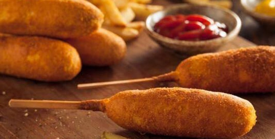 сосиски на палочке, перекус,