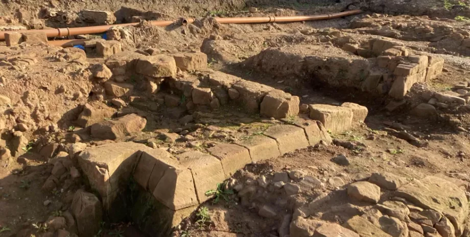 строительство, артефакт, средневековье, находка, история, раскопки, бассейн, наука, археология, археолог, финансирование