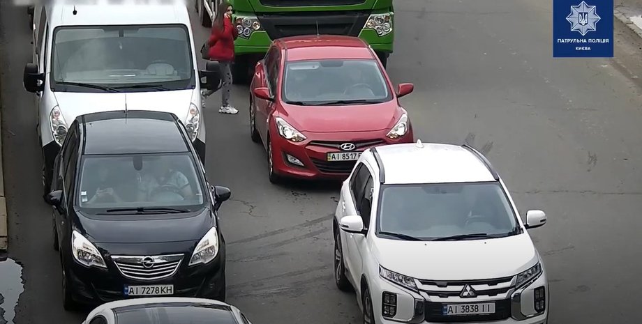 ДТП, бетономешалка, девушка, мобильный телефон