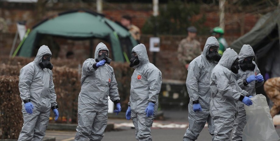 Боевое вещество Новичок химическое орудие яд отравление Солсбери Скрипаль