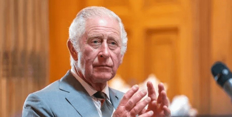 Король Чарльз відреагував на скандал з братом ендрю