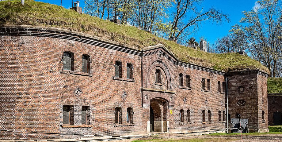 музей фортеця, музей фортеця у Польщі, польський музей фортеця