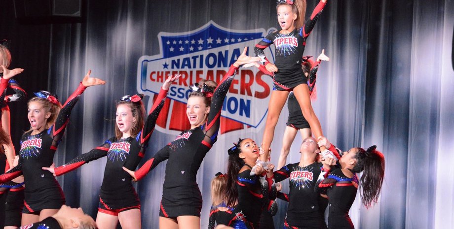 Victory Vipers, діпфейкі, чірлідінг, сша, буллінг, фото