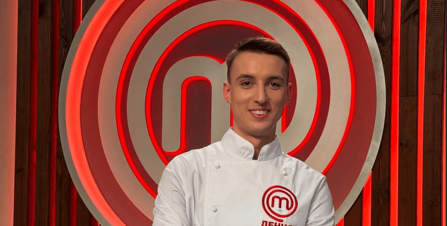 Денис Савенко выехал из Украины