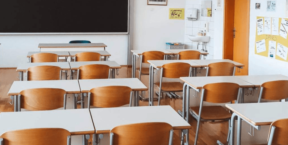 Потоп у школі Києва стався в перший навчальний день