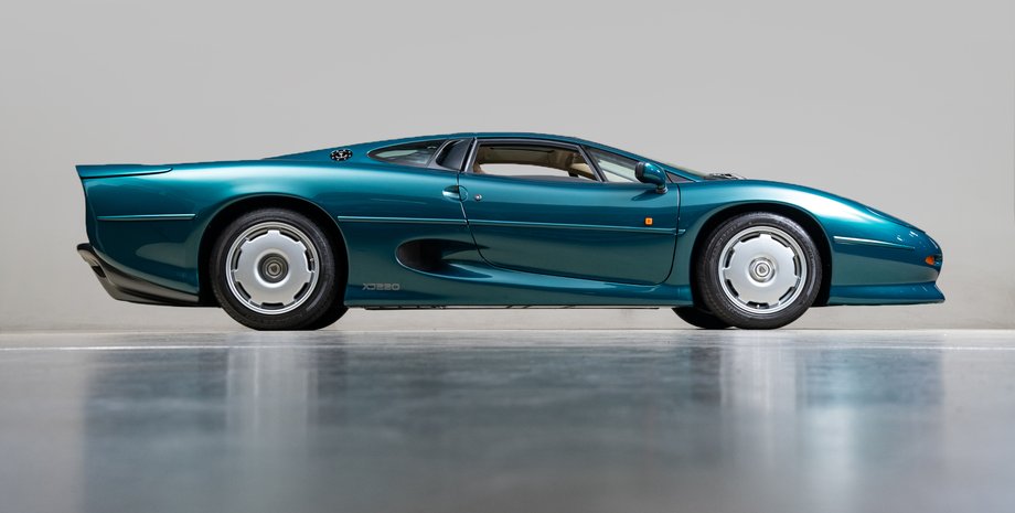 Jaguar XJ220 1994, Jaguar XJ220, суперкар Jaguar, капсула времени