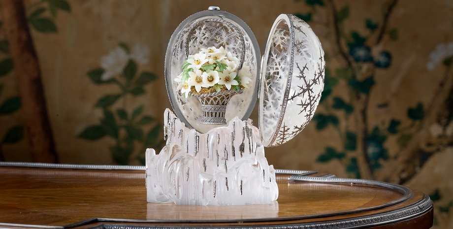 зимове яйце фаберже на аукціоні