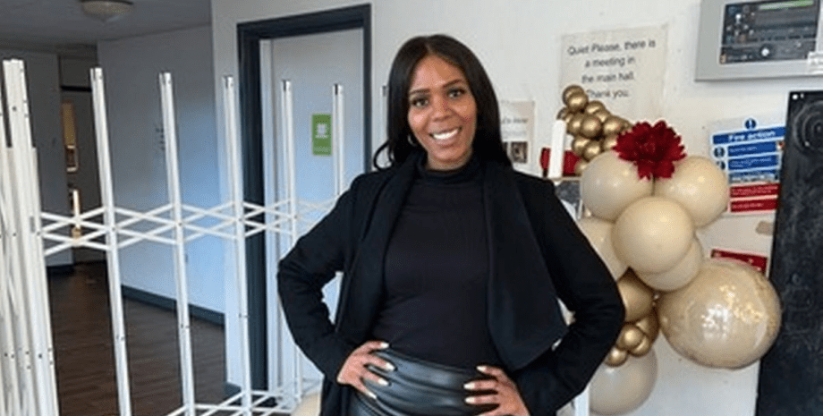 Бизнесвумен из Англии, помогает людям разбогатеть Бизнесвумен из Англии, помогает людям разбогатеть, бизнес в сфере недвижимости, выгнали из школы, исключили, строгие родители