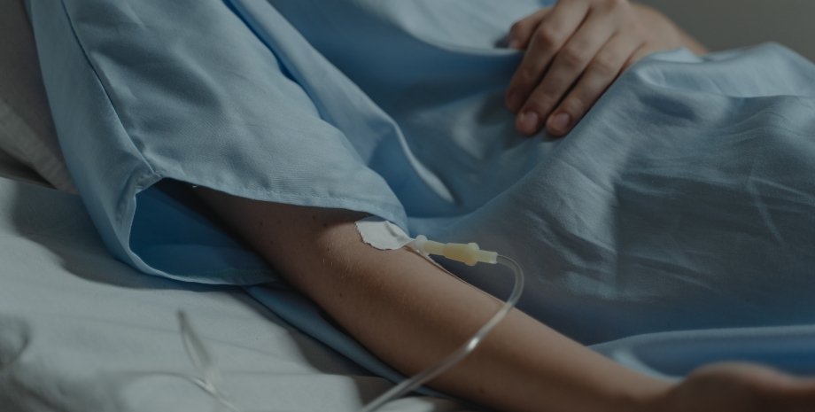 человек в больничной койке болезнь, рак, система, капельница