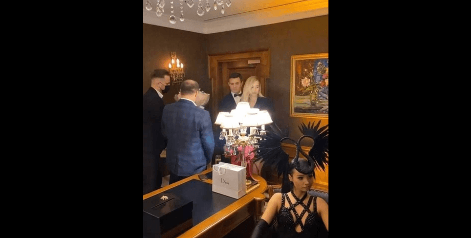 Николай Тищенко, вечеринка, закрытый ресторан, Кор, нардеп тищенкко, алла барановская, жена тищенко, тищенко скандал