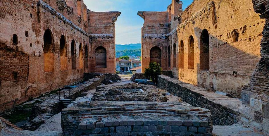 останки, гробница, фото