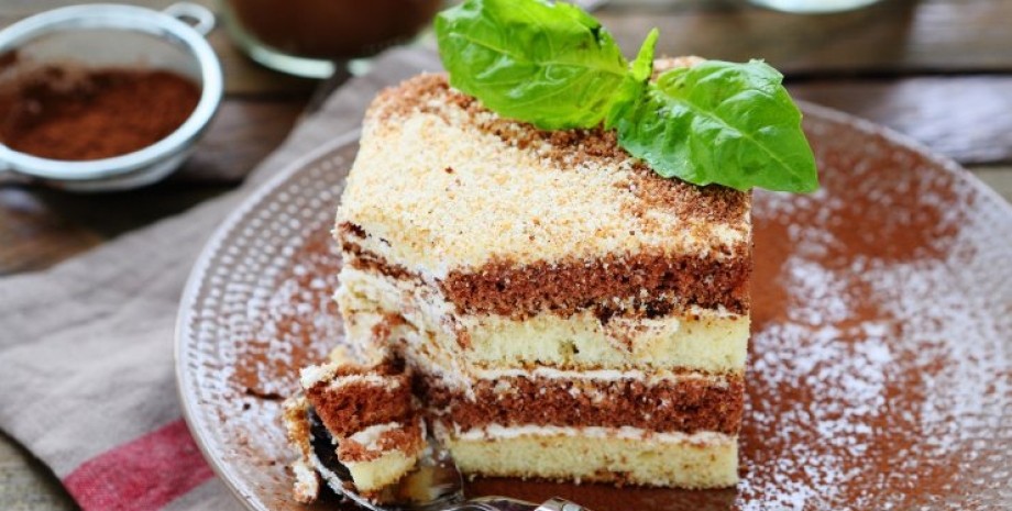 Торт "Сметанник", торт, простой рецепт торта, бисквитный торт