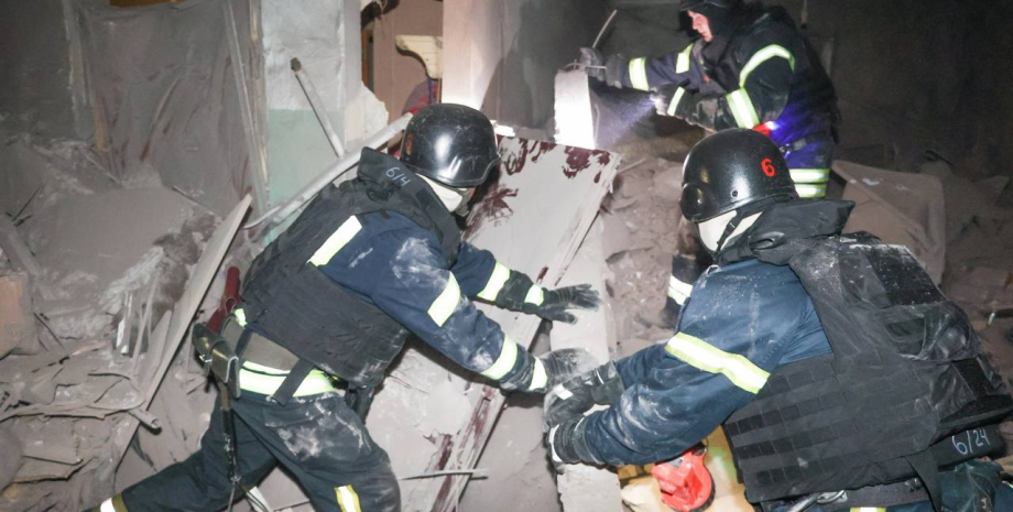 Según el alcalde Igor Terekhov, 7 personas resultaron heridas en el distrito de ...