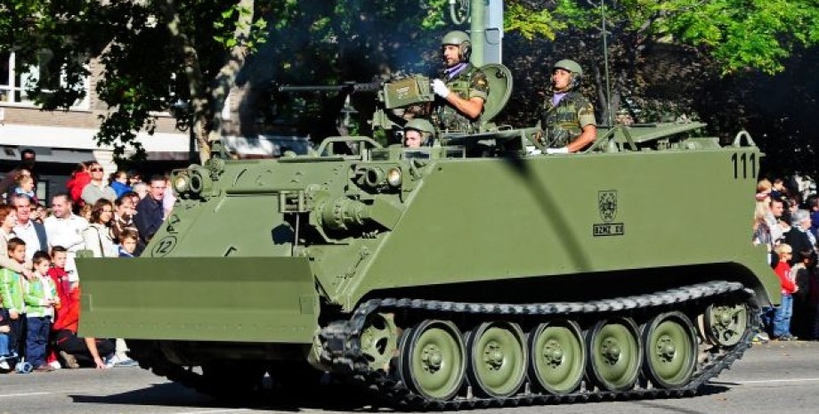 бронетехника Бронетранспортер M113