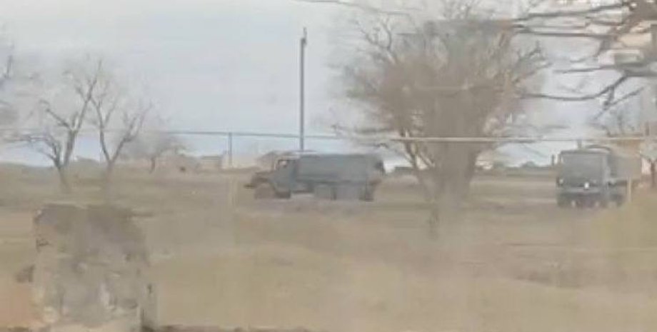 новая дислокация россиян в Крыму, Сакский район, военная техника, российские оккупанты