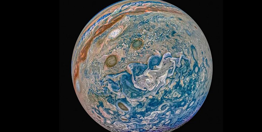 Юпітер не обертається навколо Сонця
