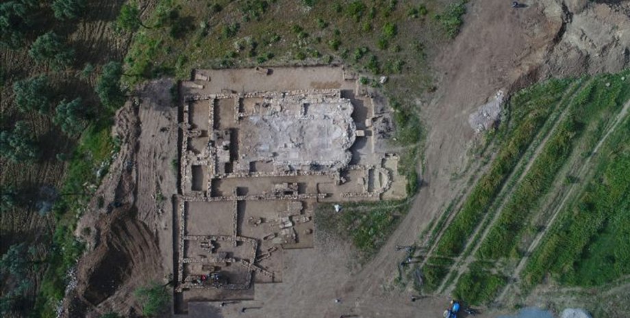 розкопки, знахідка, артефакти, церква, Туреччина, археологи, археологія, споруда, місто, Римська імперія, територія, дамба, цистерна, історія