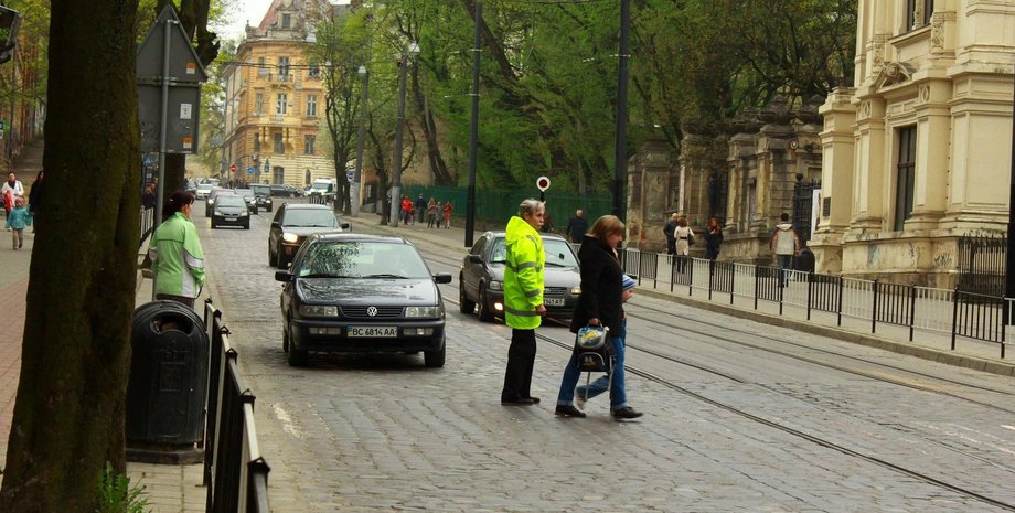 пешеходный переход, нарушение ПДД, штраф за нарушение ПДД, нарушение ПДД пешеходом