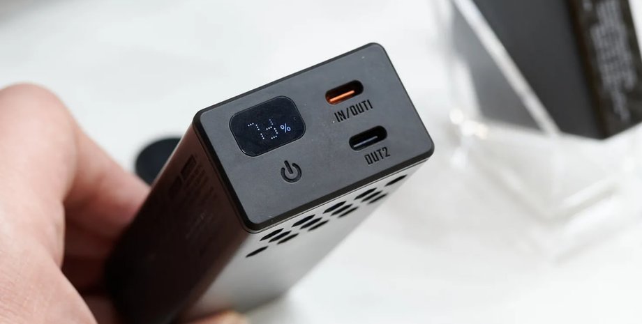 Повербанк для ноутбука Carbo 20