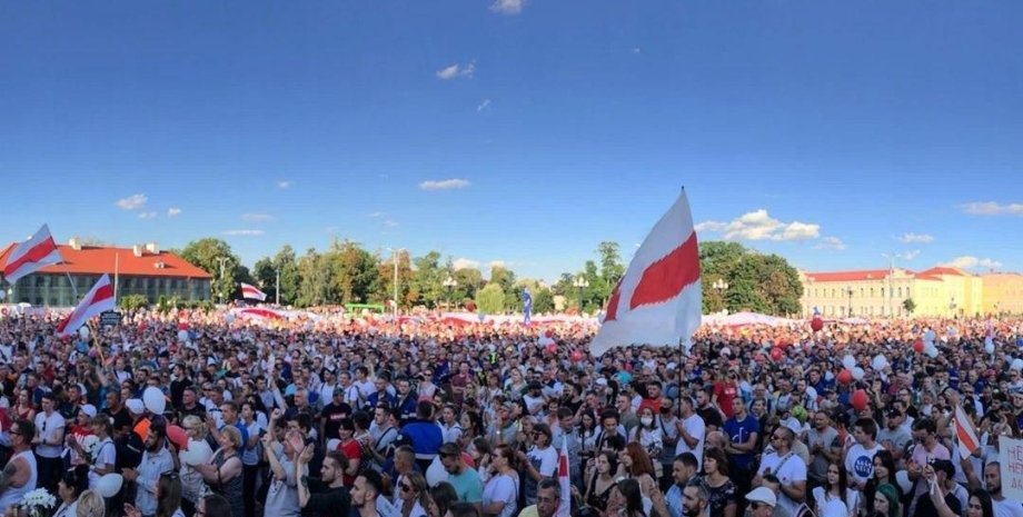 14 августа, протесты в Гродно. Фото: "Наша нива"