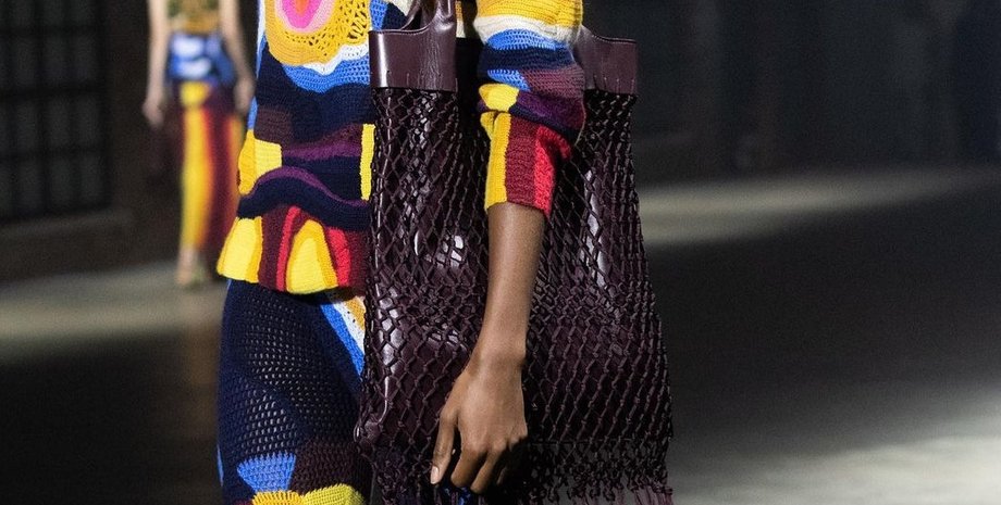 самые модные сумки весны 2022 фото