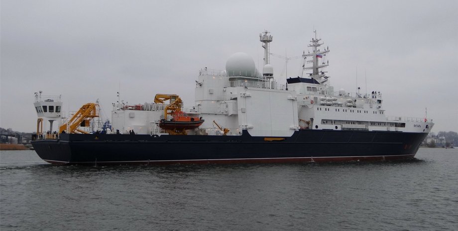 судно янтарь, российский корабль