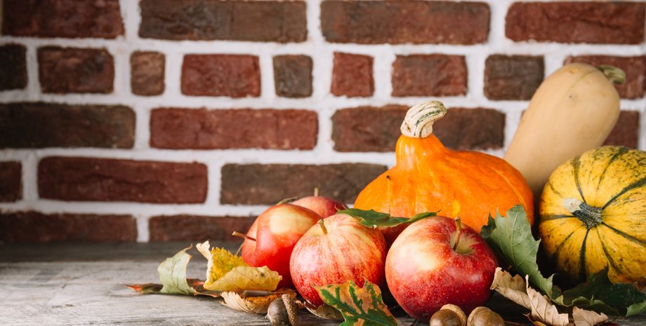 Осінні продукти, яблука, гарбуз, корисні продукти, дари осені