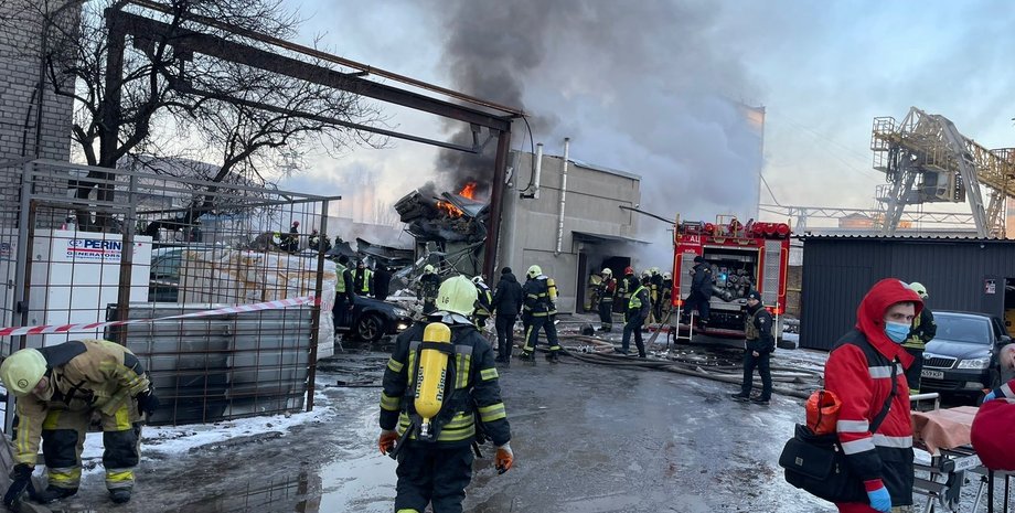 Вибух, завод, Дарницький район, столиця, пожежа, Київ