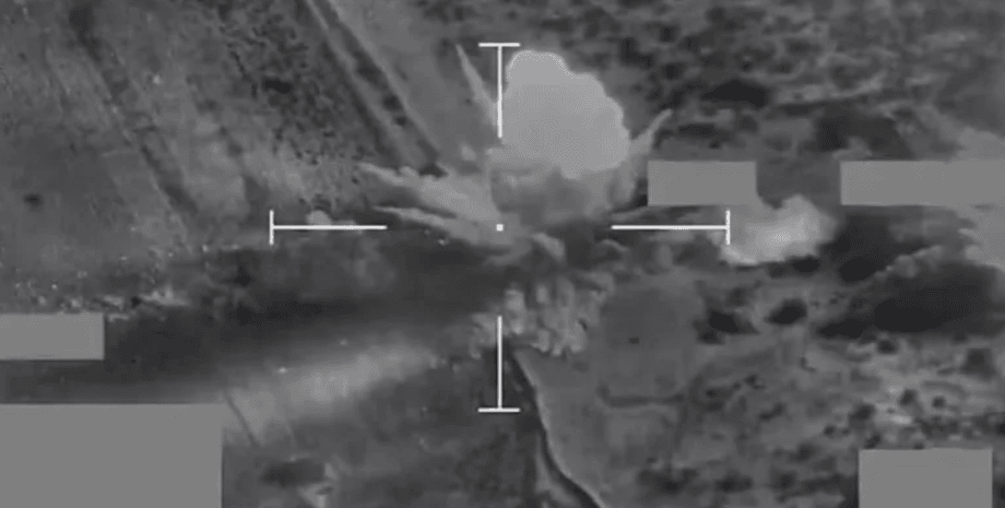 Корабель у Червоному морі