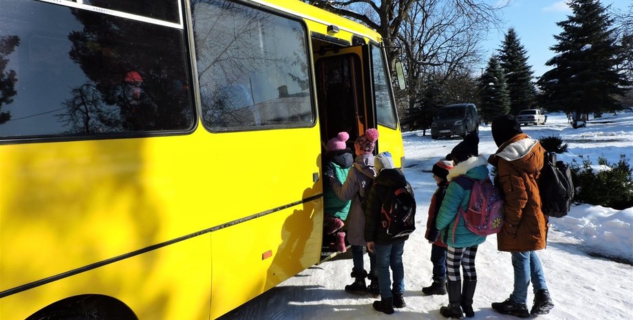 примусове вивезення українських дітей, депортація дітей із ТОТ, депортація дітей у Білорусь, незаконне всиновлення